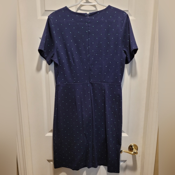 Old Navy shift dress. Navy blue with green dots. US Lg. - Picture 4 of 5